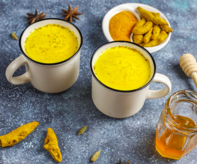 हल्दी वाला दूध करेगा कमाल